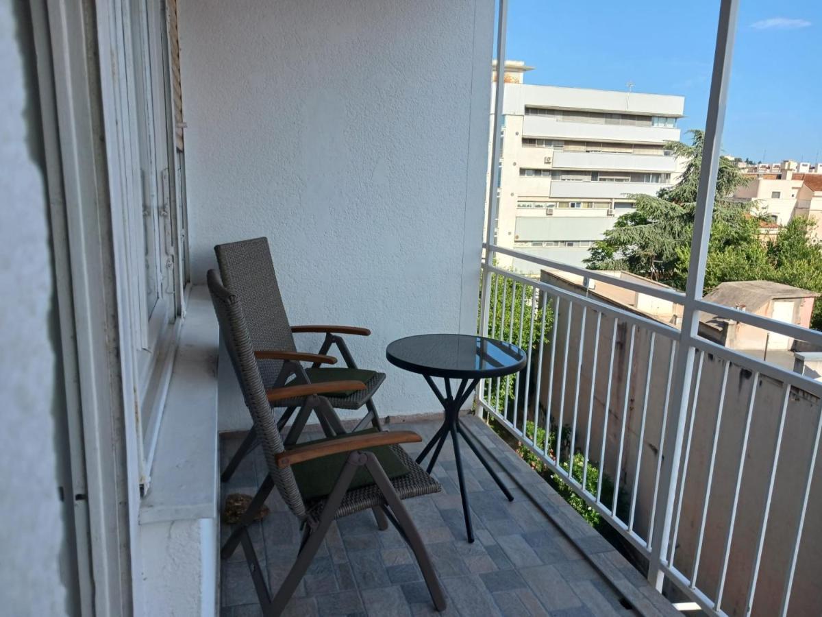 Room With Private Toilet And Balcony In City Center In Shared Apartment Спліт Екстер'єр фото